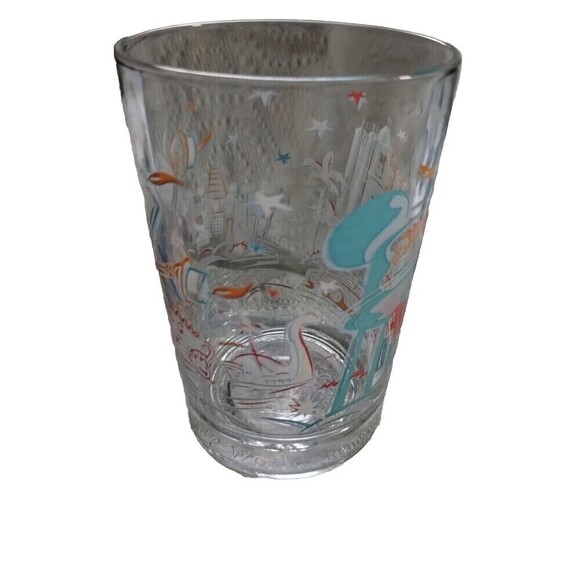 Walt Disney World 25th Anniversary Remember The Magic Glass with Luminaire - Picture 2 of 9
